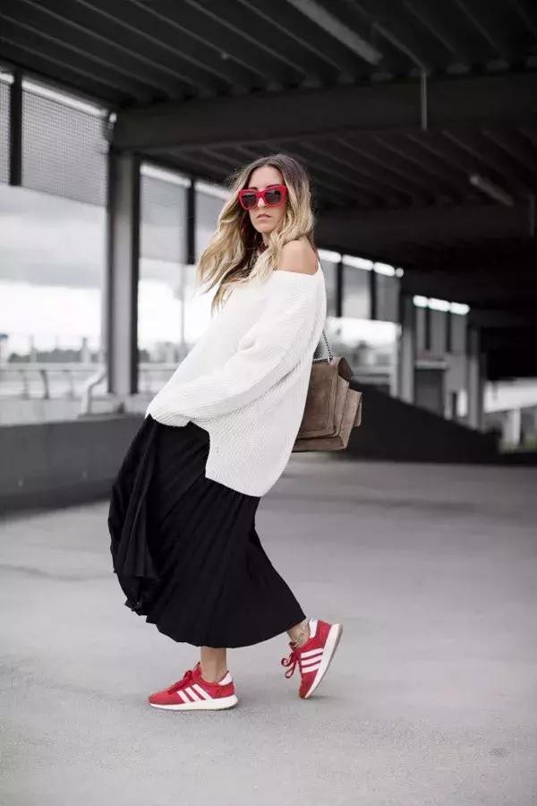 小白鞋已经过时了吗,小白鞋不流行了吗