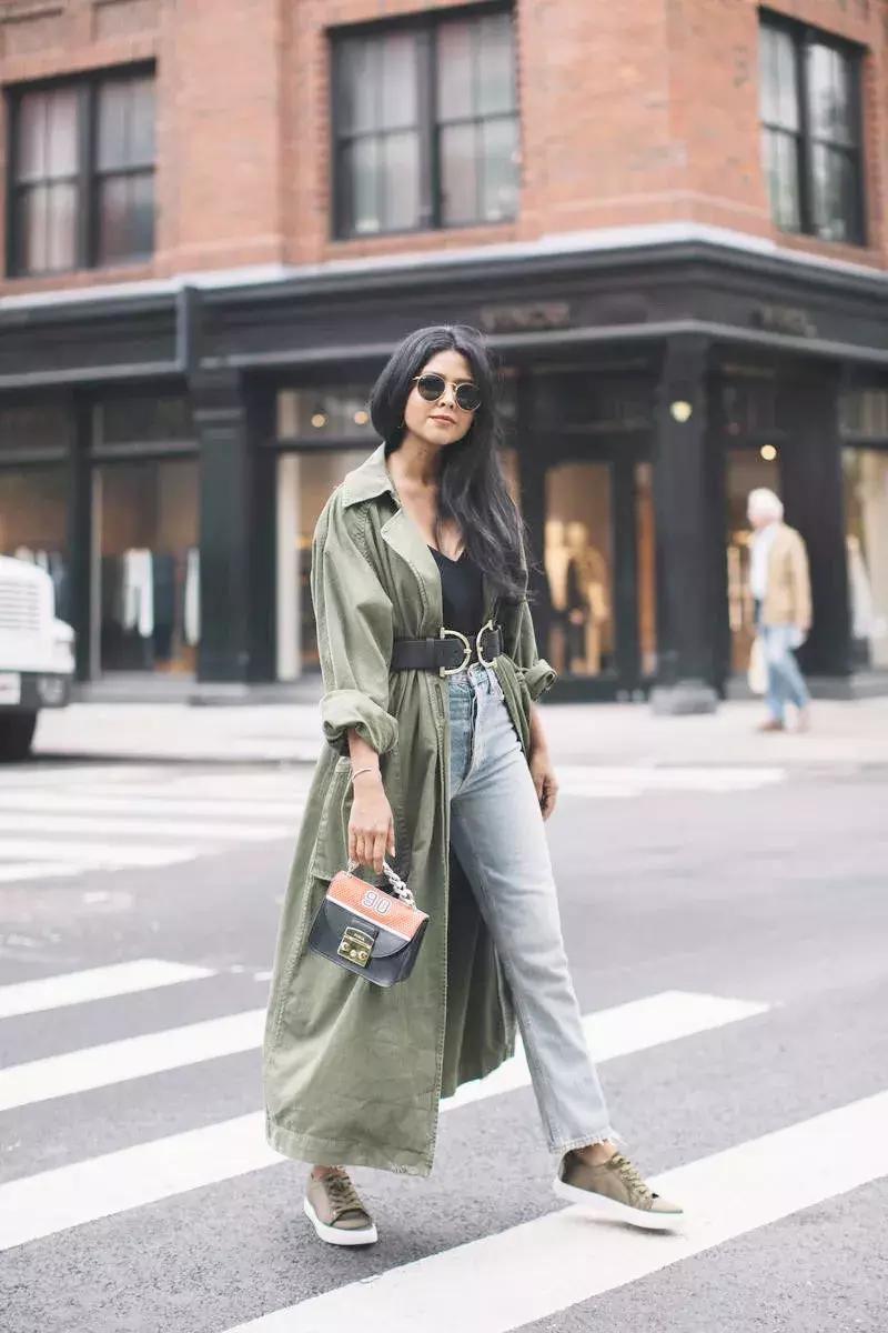 小白鞋已经过时了吗,小白鞋不流行了吗