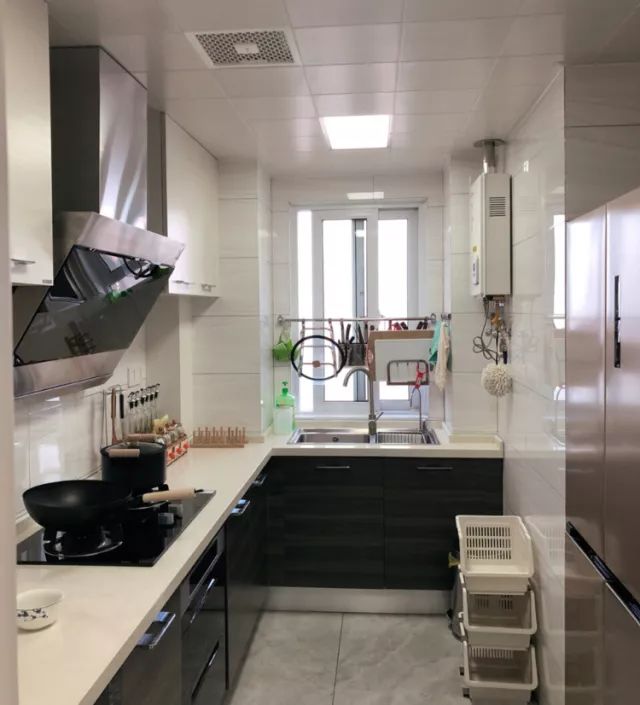 给大家推荐一款实用的卧室置物架,好用的家庭置物架方便简单好看