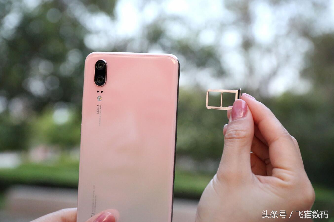 华为matebookxpro和matebook14,华为mate40pro和iphone13promax