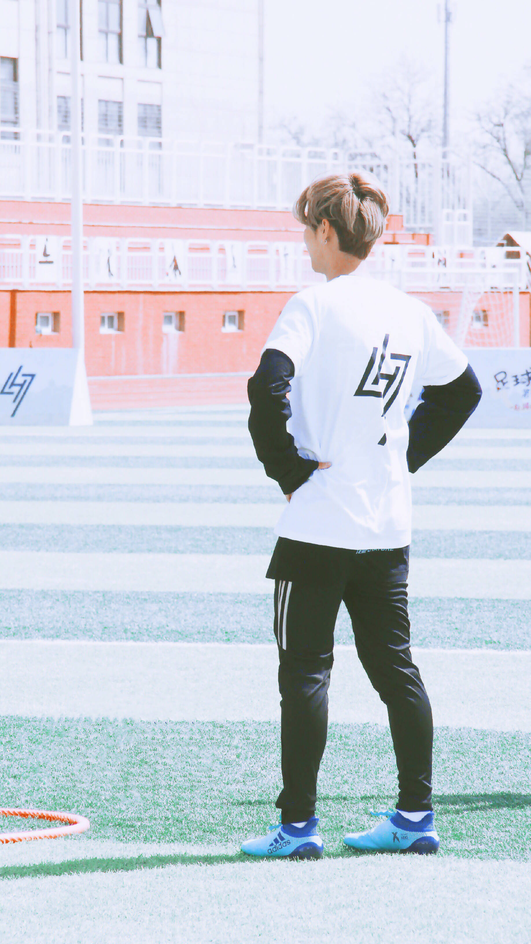 鹿晗壁纸全屏高清,鹿晗壁纸高清帅气动漫