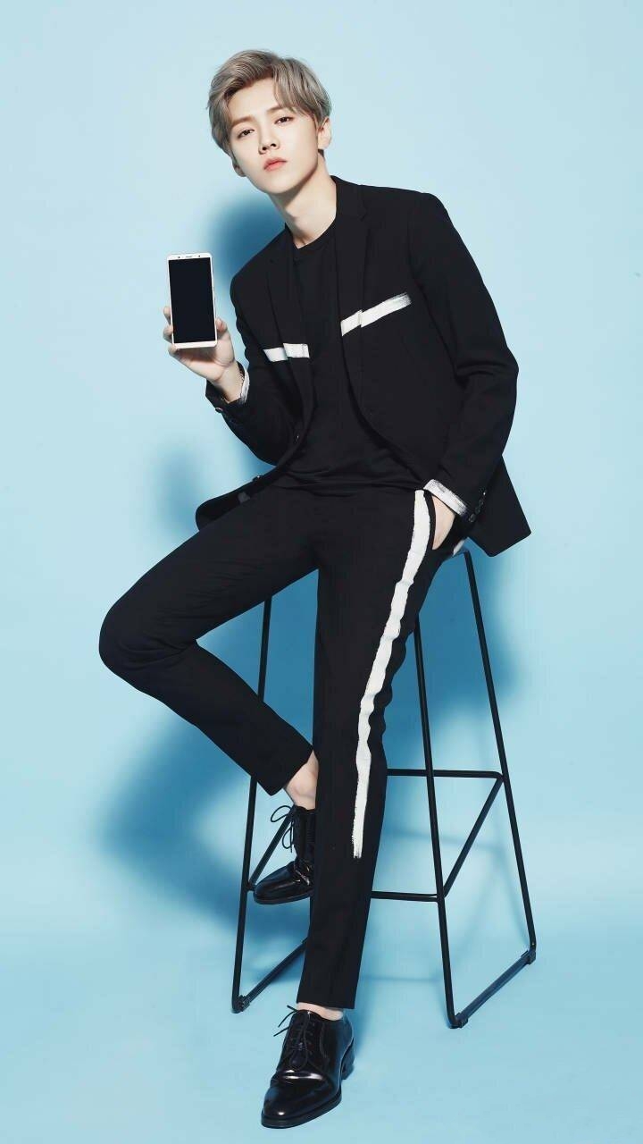 鹿晗壁纸全屏高清,鹿晗壁纸高清帅气动漫