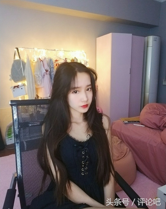 鸢离Tobiwa：禁欲系的御姐音女朋友！