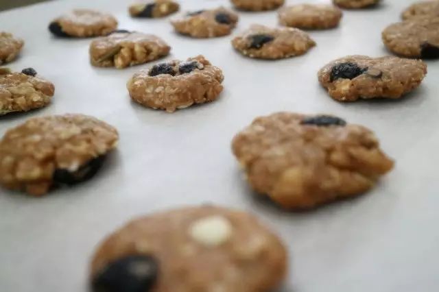 燕麦饼干，粗粮饼干健康又美味｜优优马骝宝宝美食小课堂