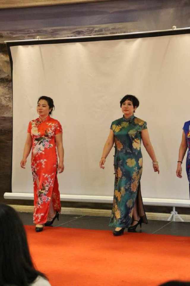 济南,一场300多人参与的同性恋亲友恳谈会上发生了什么?