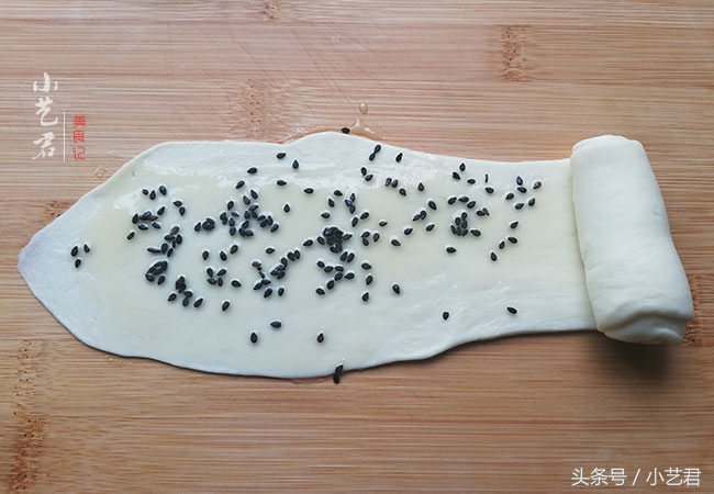 吃了我做的烧饼家人都不爱吃馒头了，皮酥瓤软，第二天吃也不硬