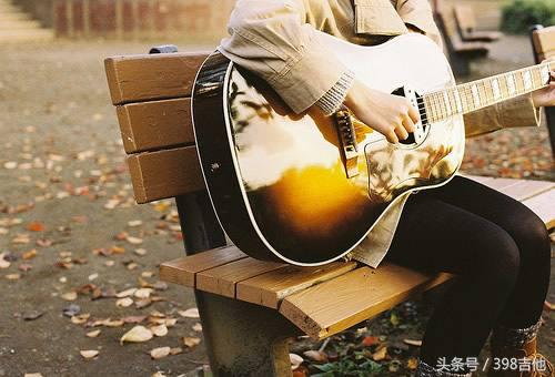 吉他最好弹又好听的歌,吉他分解和弦怎么弹好听