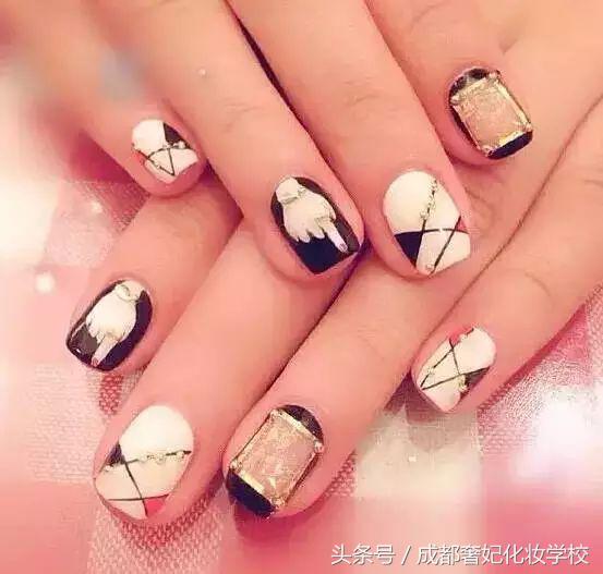 简约中国风几何图案,美甲简单大方又好看款式