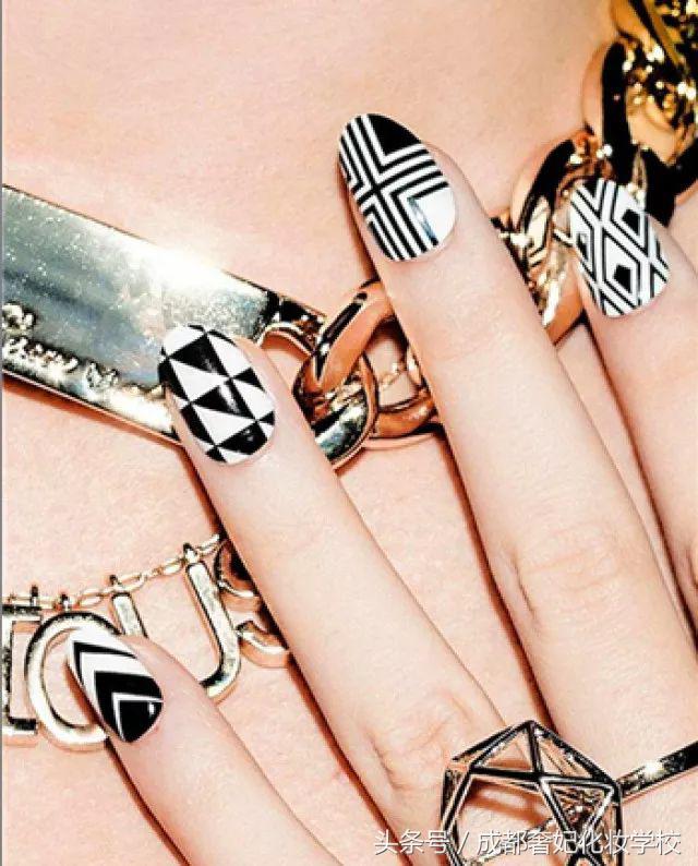 简约中国风几何图案,美甲简单大方又好看款式