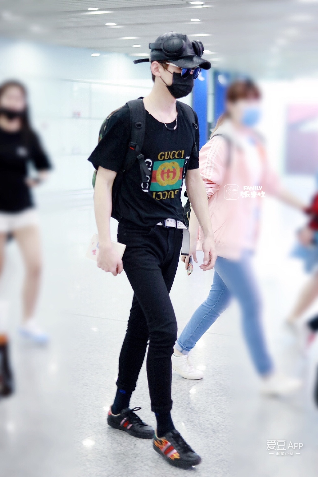 蔡徐坤十大帅哥,王俊凯实力碾压易烊千玺蔡徐坤