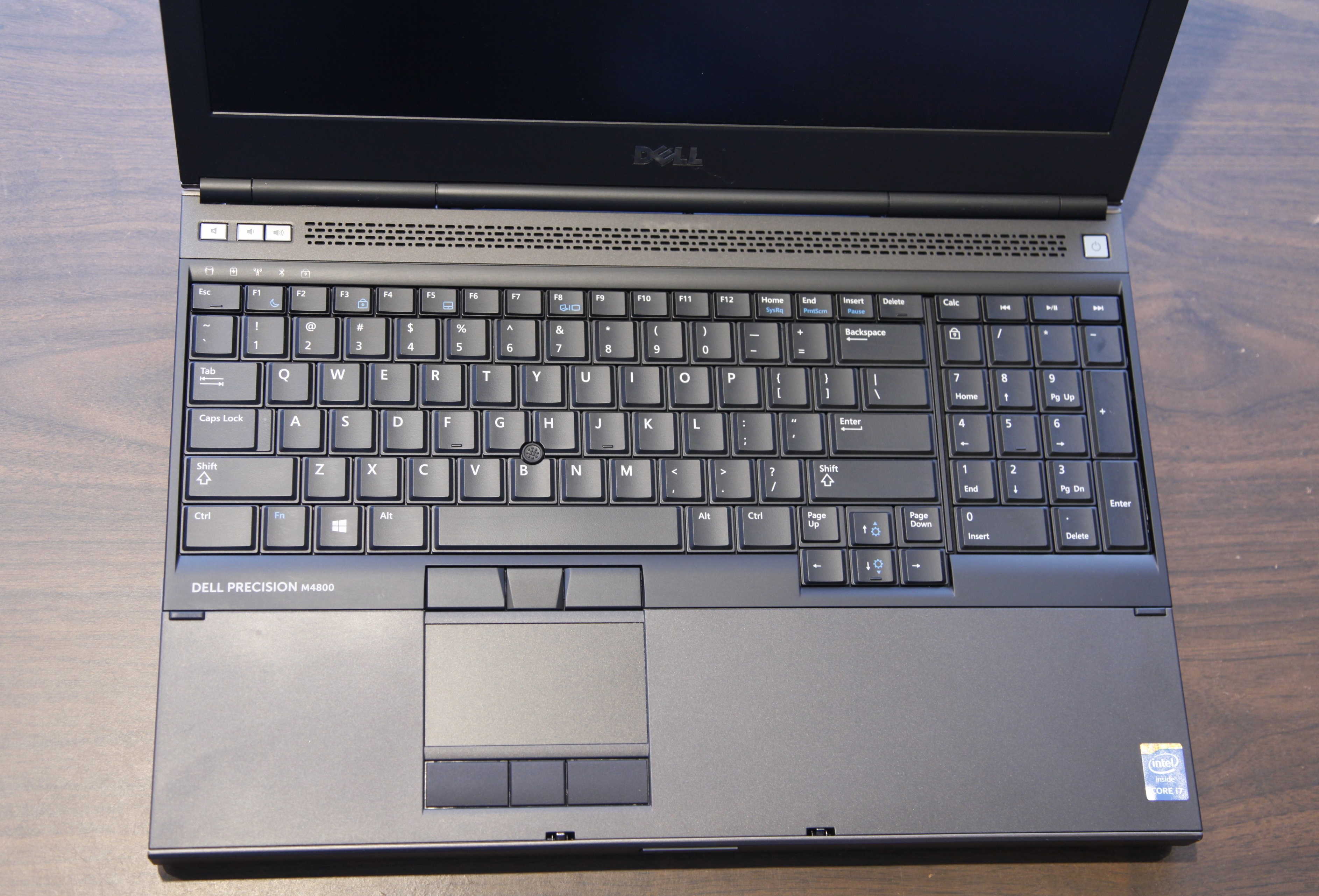 光芒渐退的铠甲战士—戴尔M4800移动工作站美图赏析