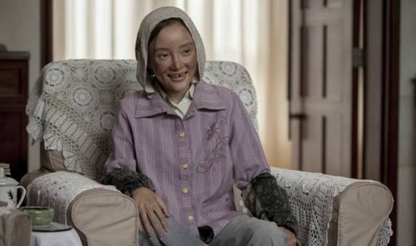 女明星扮丑谁最丑,女星扮丑丑到认不出