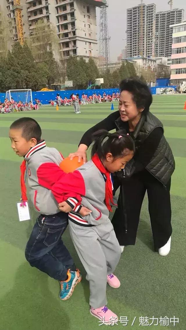 姒嗕腑鏂囨垚灏忓鏍″洯椋庨噰,姒嗕腑鏂囨垚灏忓鏍￠