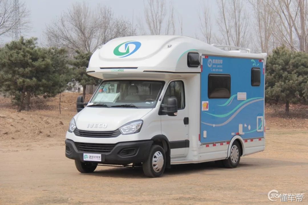 进口100万大额头c型豪华房车,豪华的六座六卧c级房车