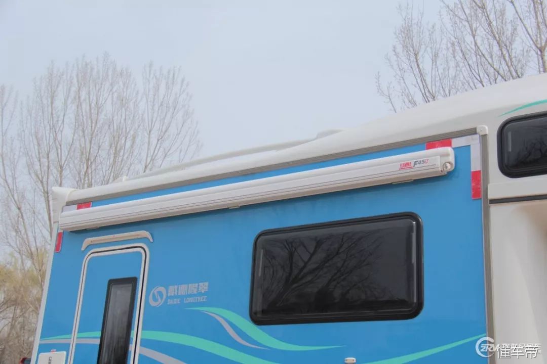 进口100万大额头c型豪华房车,豪华的六座六卧c级房车