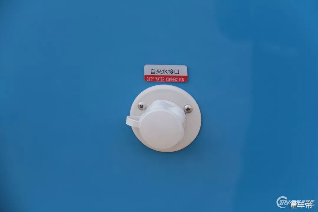 进口100万大额头c型豪华房车,豪华的六座六卧c级房车