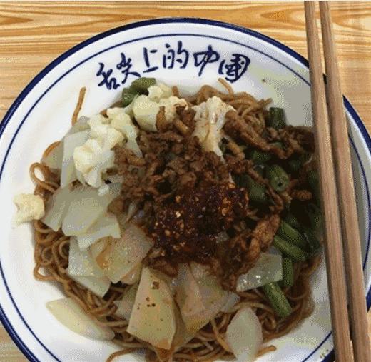 藏在胡同里的苍蝇小馆,藏在犄角旮旯里的苍蝇馆子