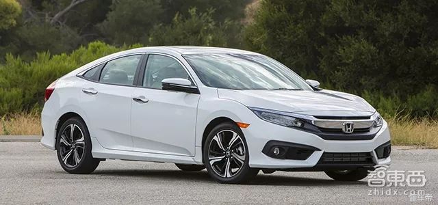 本田雅阁10代半官方指导价,本田雅阁10代18款260二手