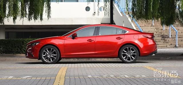 本田雅阁10代半官方指导价,本田雅阁10代18款260二手
