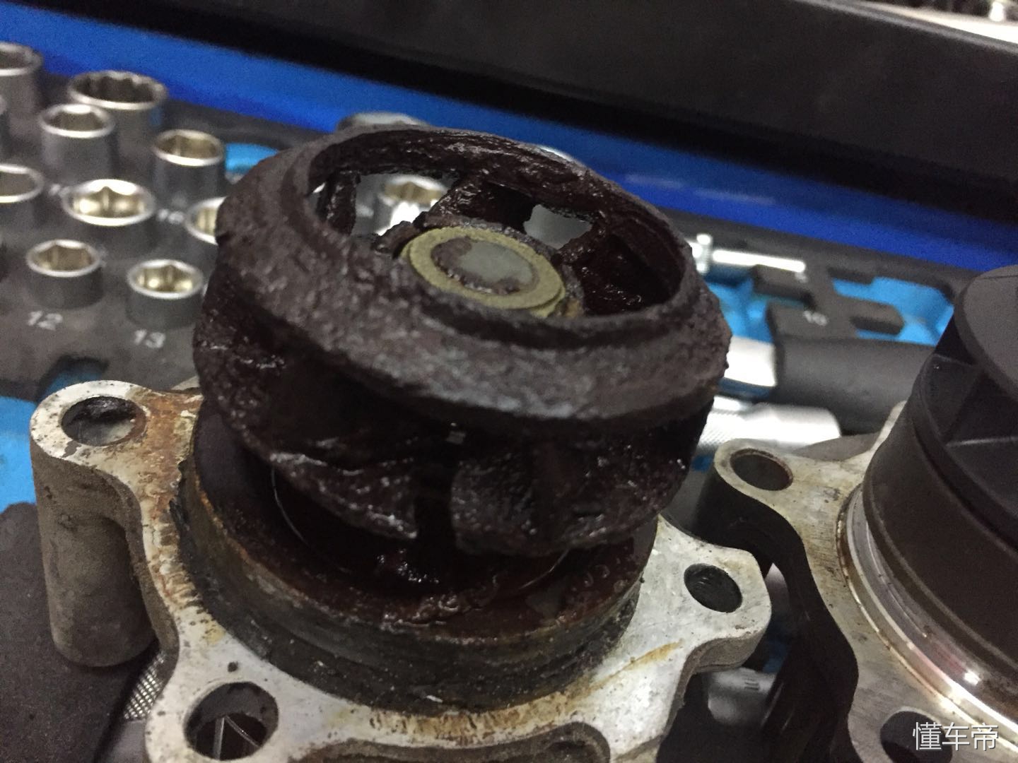 老款宝来水温高水泵问题,老宝来发动机高温