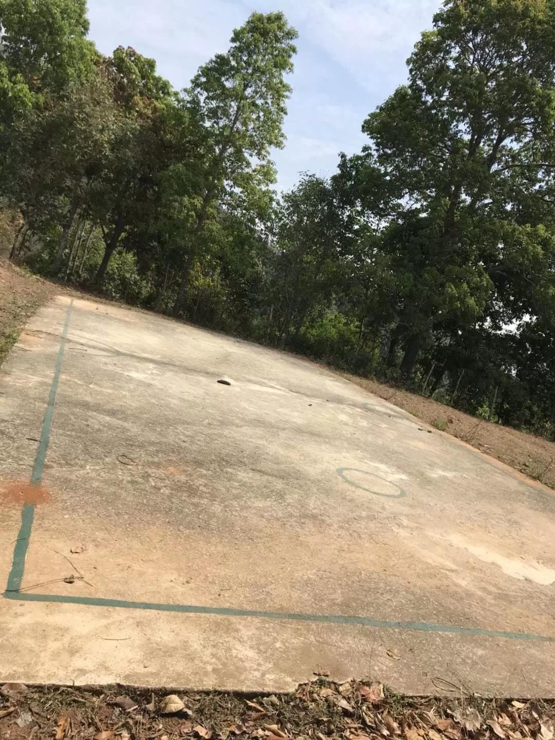 盘点：炼尸房边、大海之滨和群山环绕的泰国十大神奇球场