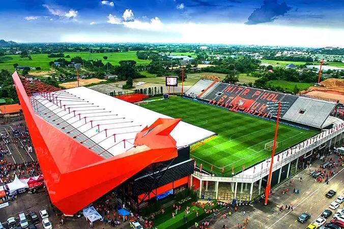 盘点：炼尸房边、大海之滨和群山环绕的泰国十大神奇球场