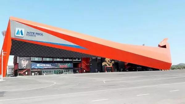 盘点：炼尸房边、大海之滨和群山环绕的泰国十大神奇球场