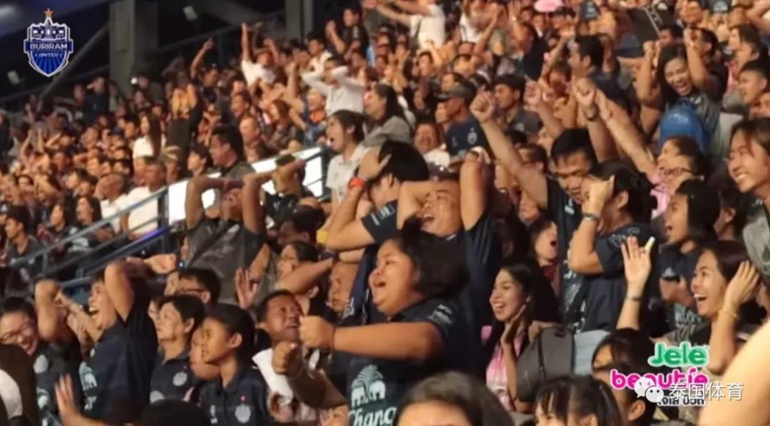 盘点：炼尸房边、大海之滨和群山环绕的泰国十大神奇球场