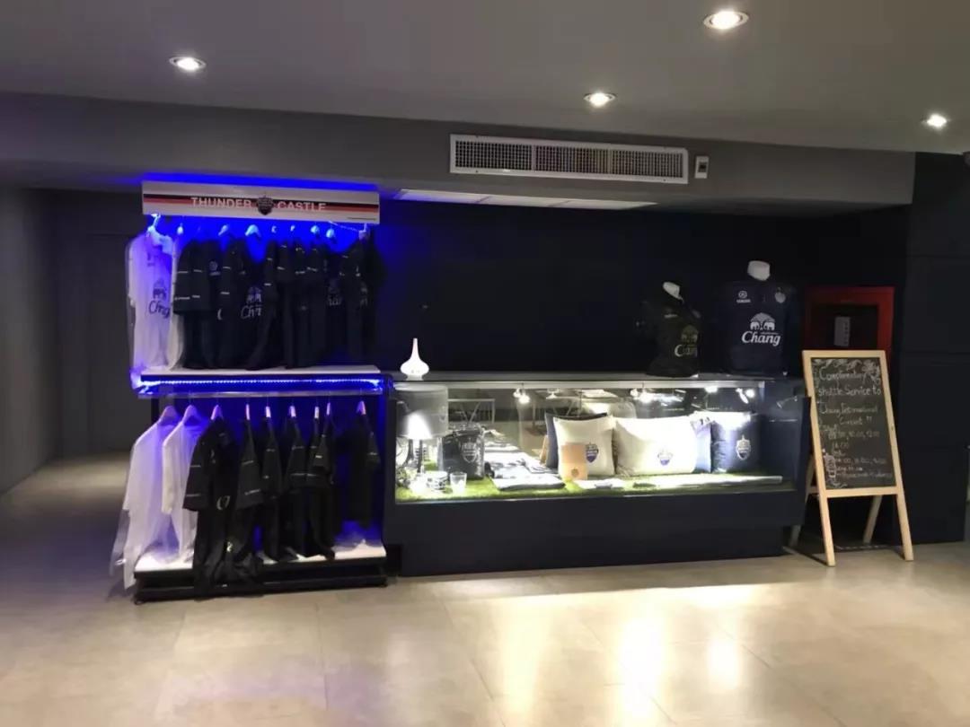 盘点：炼尸房边、大海之滨和群山环绕的泰国十大神奇球场