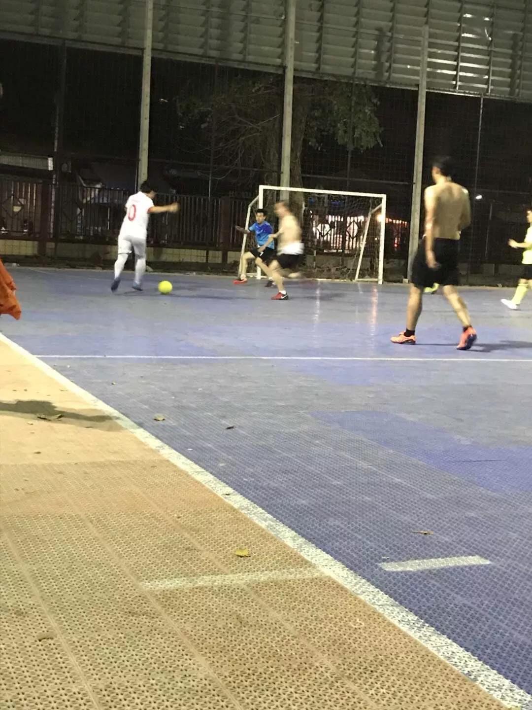 盘点：炼尸房边、大海之滨和群山环绕的泰国十大神奇球场