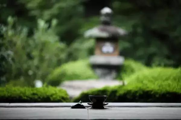 水如碧玉山如黛下联,水如碧玉山如黛范成大