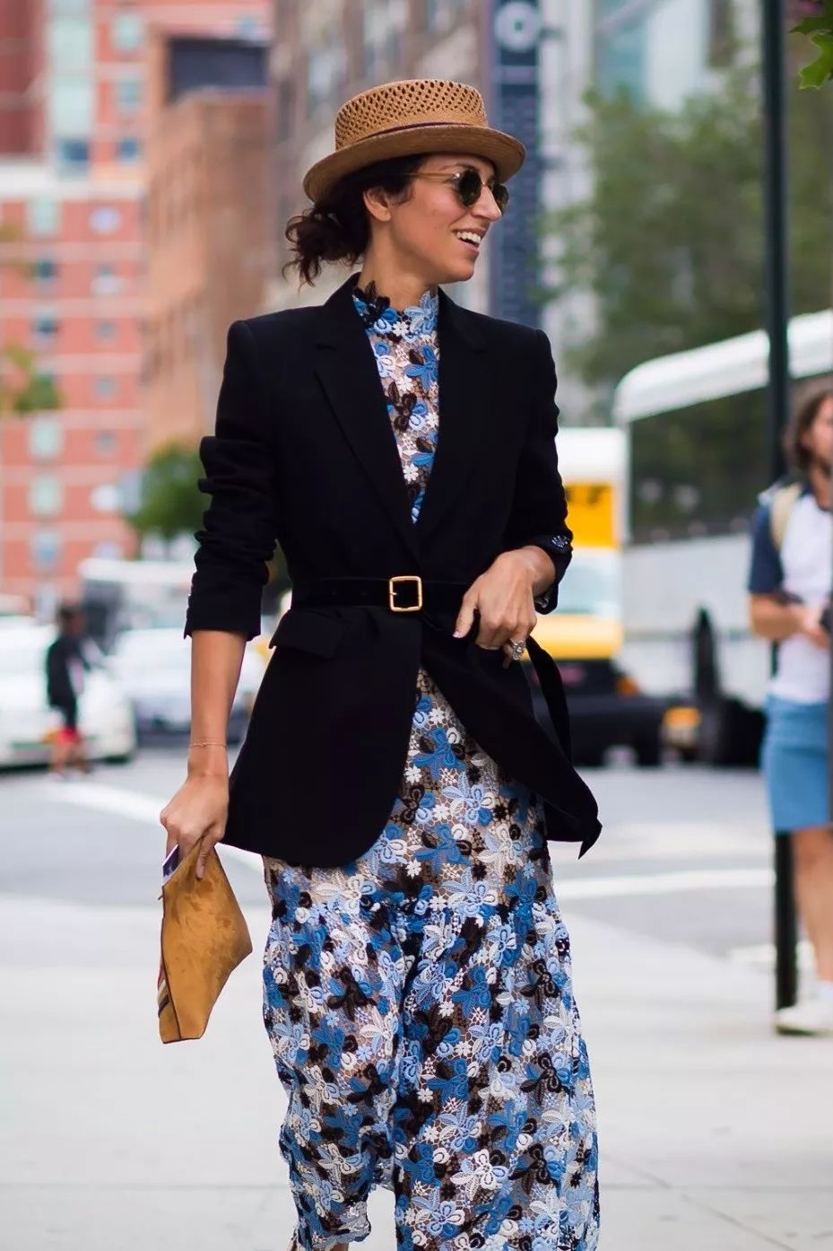 burberry风衣腰带系法男士,风衣腰带系法蝴蝶结慢动作最简单