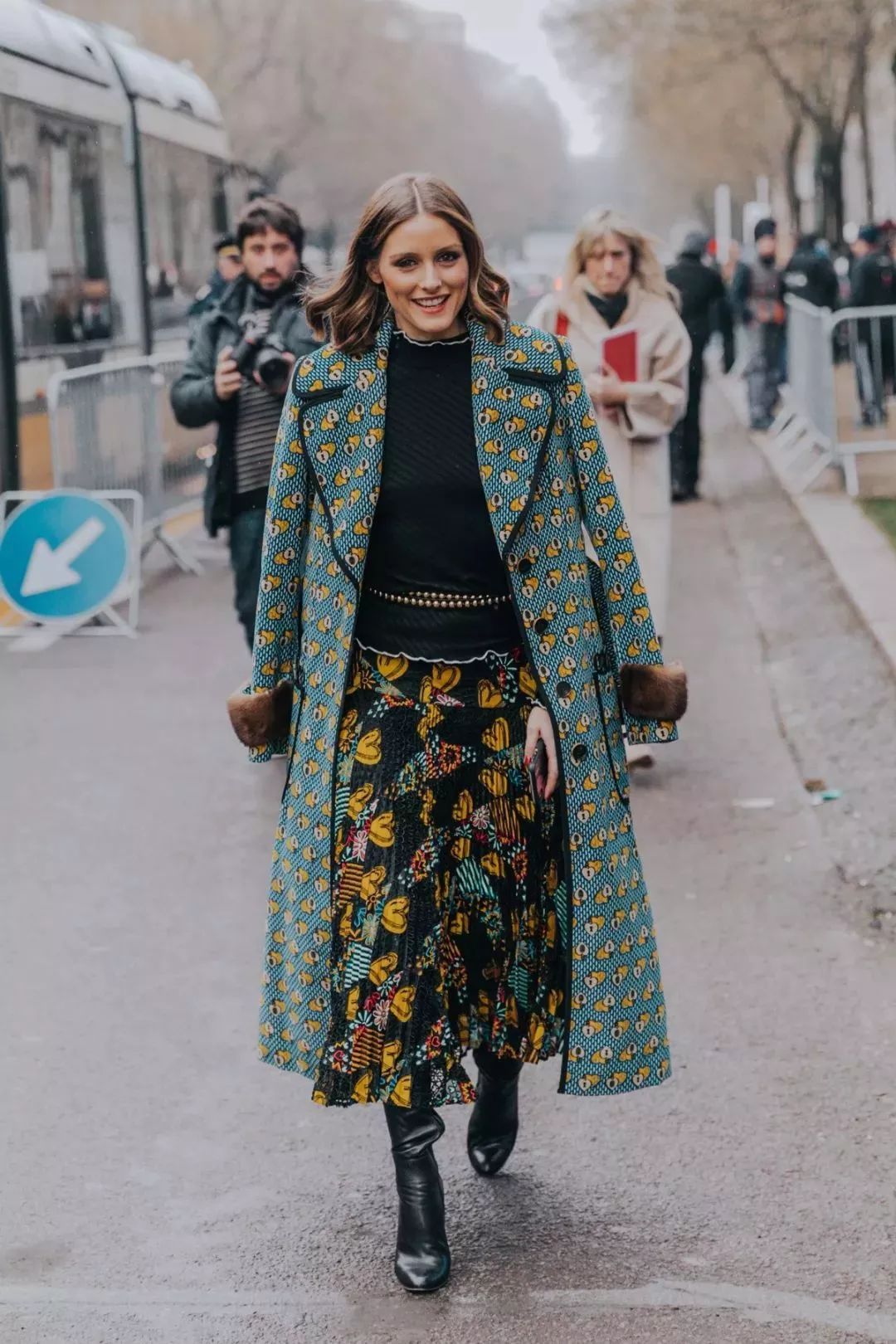 burberry风衣腰带系法男士,风衣腰带系法蝴蝶结慢动作最简单