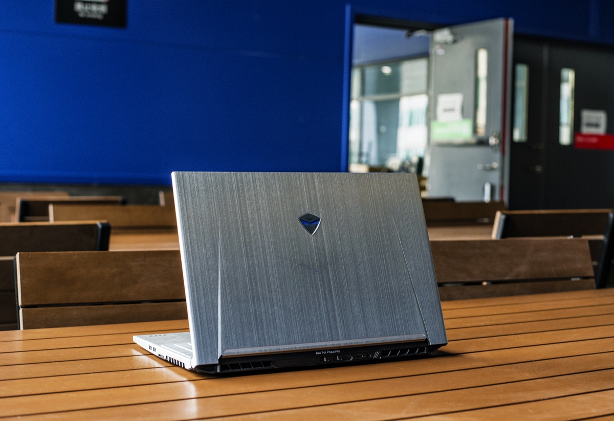 机械师f117-v26游戏本怎么样,机械师f11717.3英寸2k高端游戏本