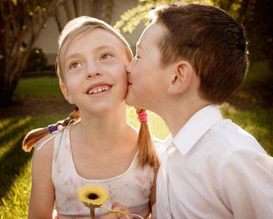 怀孕后能擦化妆品吗,怀孕后可以涂抹药膏吗