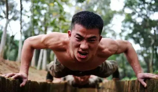 军人体能标准体型对照表,军人体重强制达标写入条令