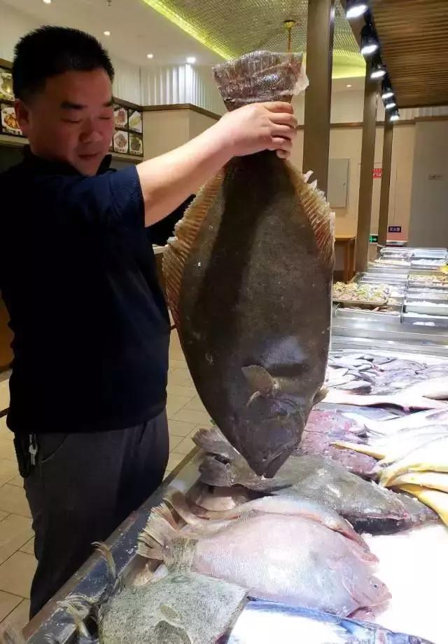 你与美食之间只有一堵墙的距离,你与海鲜的距离只差一个早市