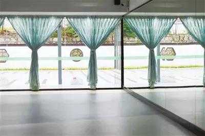 澶儕鑹虫柊涓紡鍥灄鏃犳硶鎷掔粷鐨勭編,鐝犳捣涓滄柟鍥灄鍏嶈垂鏅偣