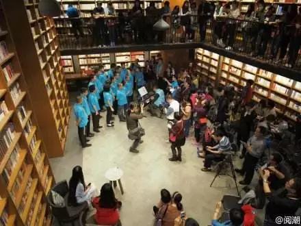 澶儕鑹虫柊涓紡鍥灄鏃犳硶鎷掔粷鐨勭編,鐝犳捣涓滄柟鍥灄鍏嶈垂鏅偣