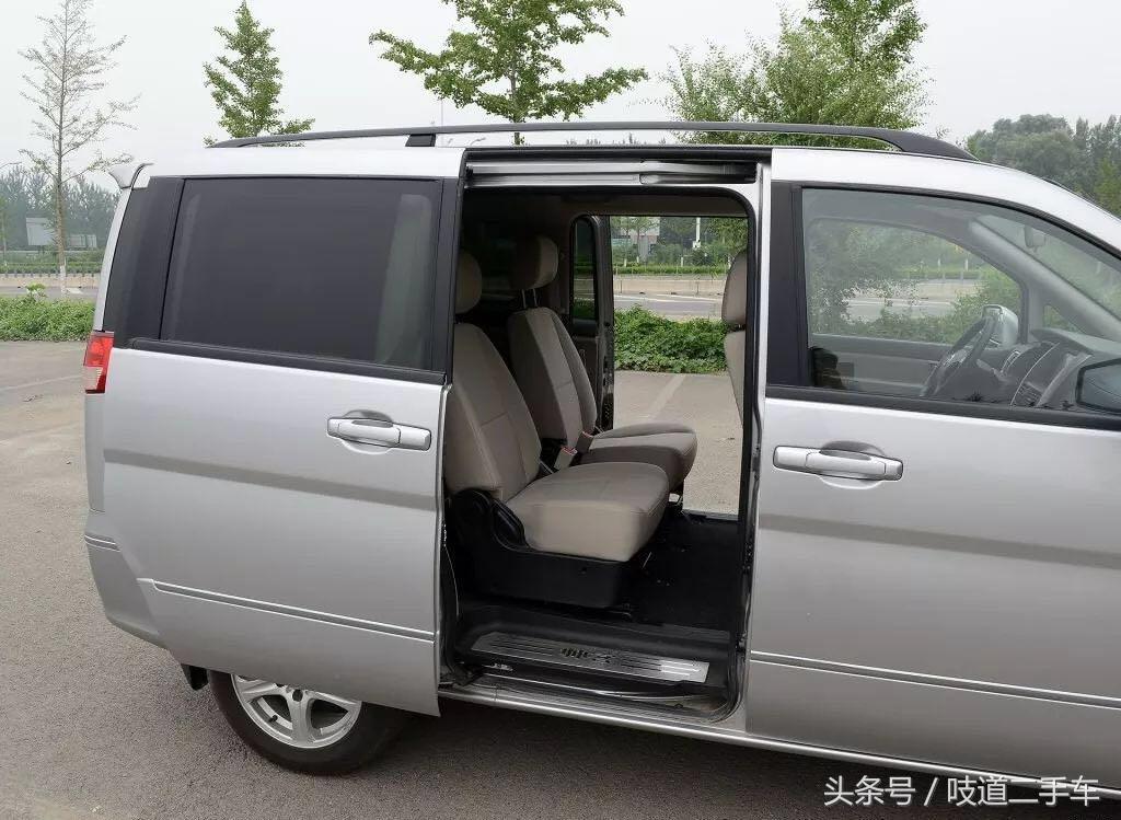 五菱宏光3万元的车,五菱宏光三万块钱左右的车型