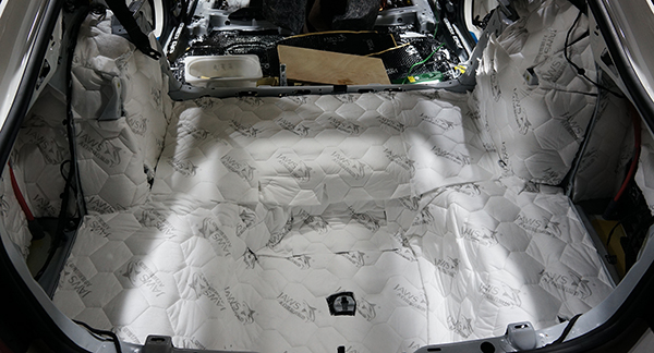 明锐汽车隔音的最佳方法,斯柯达明锐前机盖隔音毯