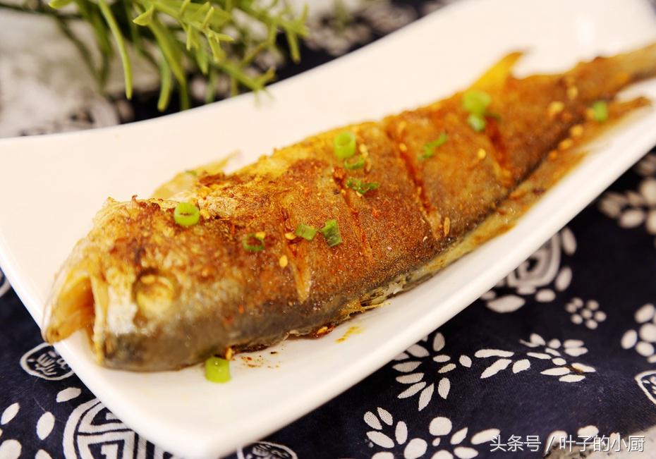煎鱼不散的小窍门,煎鱼不腥的小诀窍