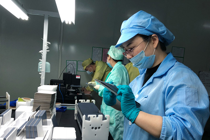 国内生产硅晶圆的企业,黑硅太阳能电池片生产线