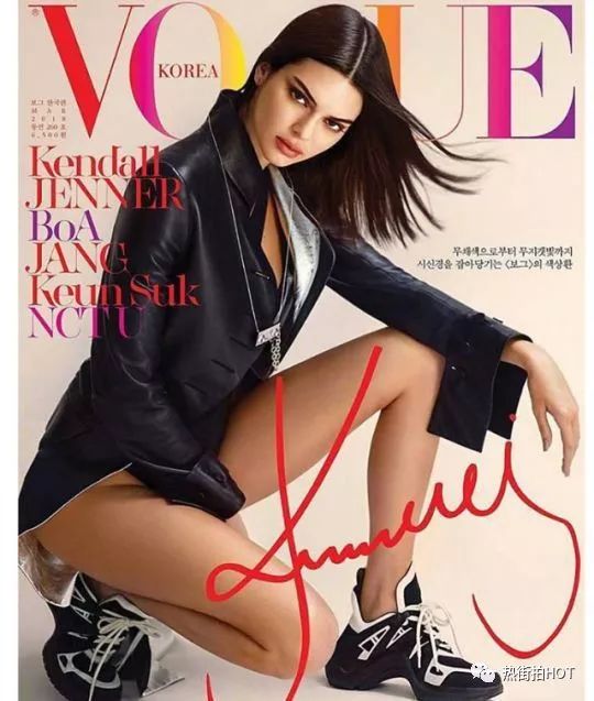 巴黎世家triples老爹鞋白色穿搭,除了巴黎世家还有什么鞋