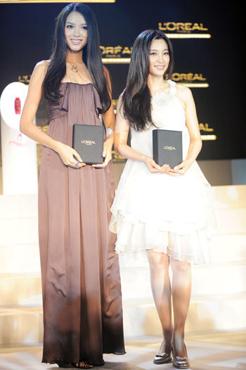 张梓琳长得很美，是典型的东方美女类型