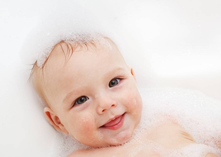 给宝宝洗澡水太热会怎么样,给宝宝洗澡温度过烫