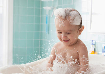 给宝宝洗澡水太热会怎么样,给宝宝洗澡温度过烫