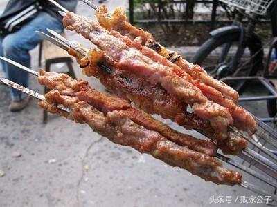 烧烤摊利润怎么样,烧烤摊真的赚钱吗