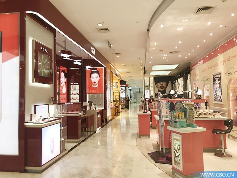 闭店升级后“变脸”,百盛如何让化妆品成为“摇钱树”?