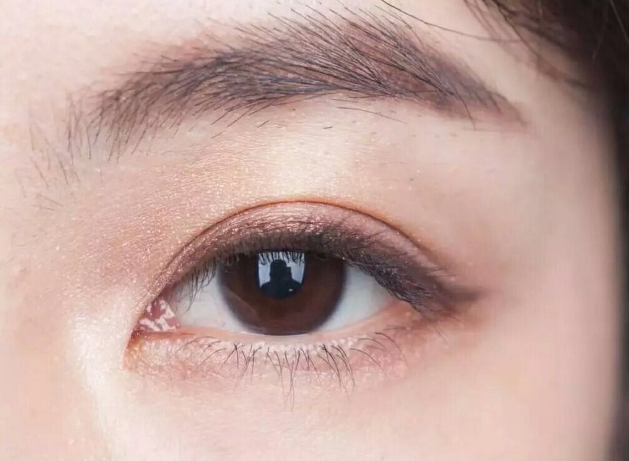 不会画眉毛的动手练习起来,不会化妆的初学者画眉毛